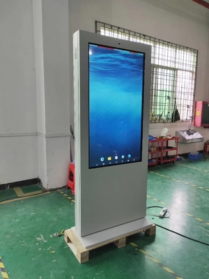 Yerde dik IP65 Su geçirmez Dış LCD Dijital Tabela 50000 Saat Yaşam Süresi