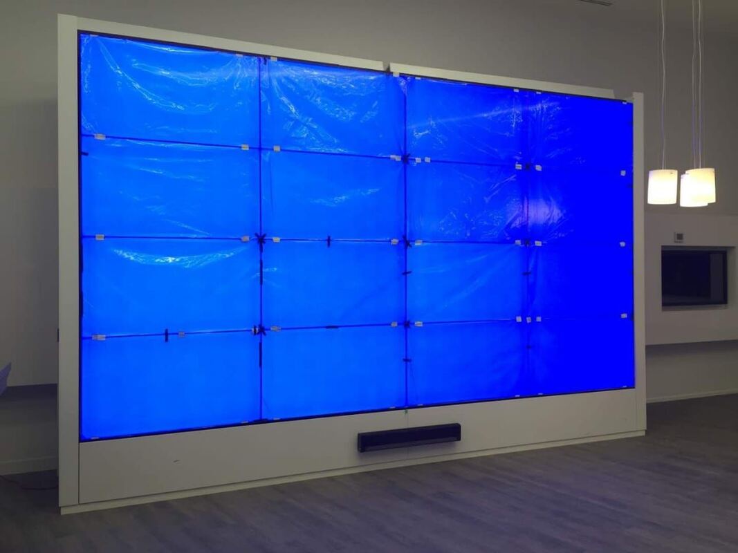 Wi-Fi Bağlantılı Dokunmatik Ekranlı Tabela Ekranı, 2GB RAM ve 8GB ROM ile entegre, çok yönlü interaktif reklam platformlarını destekler