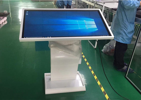 Dijital Tabela Kiosk 32 İnç 450nits 4k çözünürlüklü Totem dokunmatik ekranlı bilgisayar kiosk ile